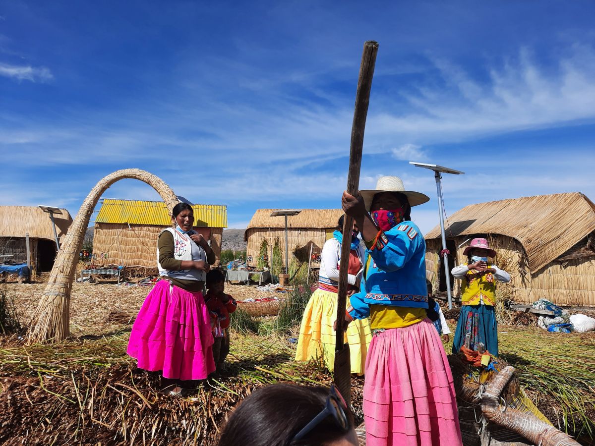 Einheimische am Titicacasee in Peru